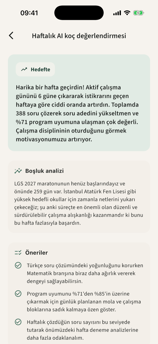 Haftalık AI koç değerlendirmesi ekranı